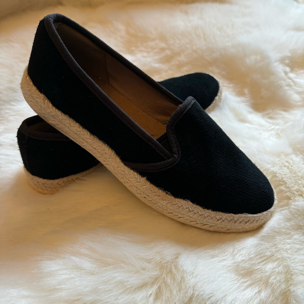 Clarks Cushion Soft Azella Black Espadrille Slip-on’s ~  6.5